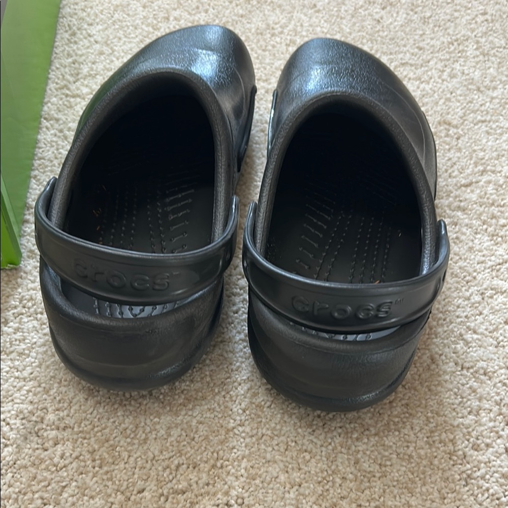 CROCS Men's Black Slip-On Slippers - Picture 4 of 4